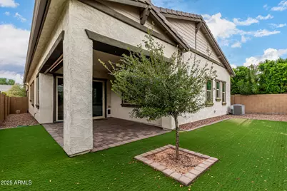 1541 W Park Avenue, Gilbert, AZ 85233 - Photo 32