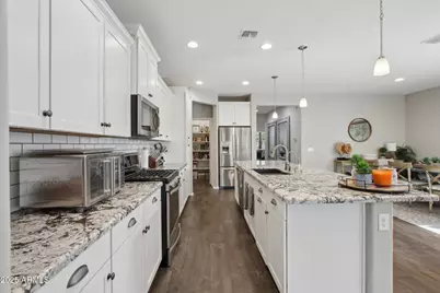 7924 S 24th Place, Phoenix, AZ 85042 - Photo 8