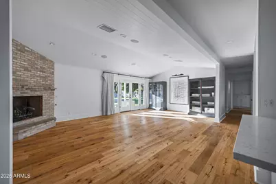 4716 N 34th Place, Phoenix, AZ 85018 - Photo 10