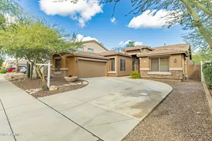 35819 N 33rd Ln, Phoenix, AZ 85086 - Photo 4