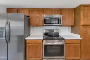 4009 E Round Hill Dr, Phoenix, AZ 85028 - Photo 4