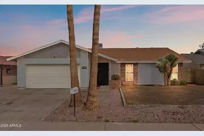 10320 W Hazelwood Avenue, Phoenix, AZ 85037 - Photo 1