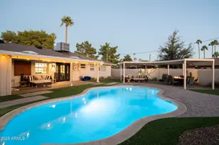 811 W Linger Ln, Phoenix, AZ 85021 - Photo 28