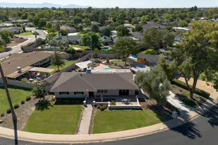 811 W Linger Ln, Phoenix, AZ 85021 - Photo 2