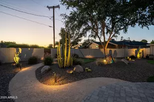 811 W Linger Ln, Phoenix, AZ 85021 - Photo 26