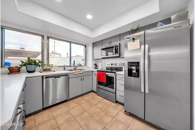 7877 N 49th Avenue, Glendale, AZ 85301 - Photo 6