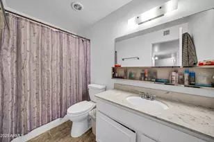 7877 N 49th Ave, Glendale, AZ 85301 - Photo 22