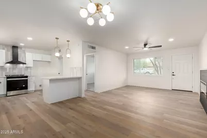 3939 W Harmont Drive, Phoenix, AZ 85051 - Photo 10