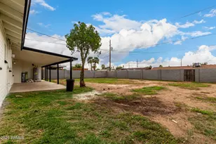 3939 W Harmont Dr, Phoenix, AZ 85051 - Photo 32