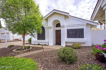 19005 N 33rd Place, Phoenix, AZ 85050 - Photo 1