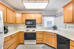 19539 N 141st Ave, Sun City West, AZ 85375 - Photo 2