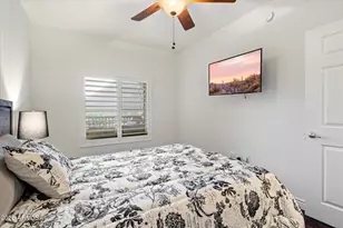 5350 E Deer Valley Dr, Phoenix, AZ 85054 - Photo 22