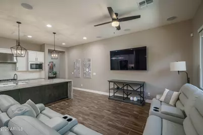 25327 N 19th Lane, Phoenix, AZ 85085 - Photo 10