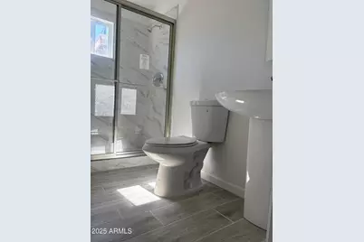 3319 W Edgemont Avenue, Phoenix, AZ 85009 - Photo 10