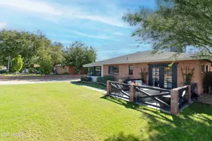 1903 E Palo Verde Dr, Phoenix, AZ 85016 - Photo 30