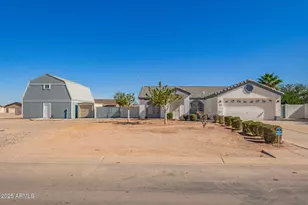 13067 S Del Rio Rd, Arizona City, AZ 85123 - Photo 2