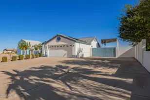 13067 S Del Rio Rd, Arizona City, AZ 85123 - Photo 4