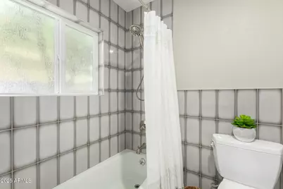 2551 E Missouri Avenue, Phoenix, AZ 85016 - Photo 20