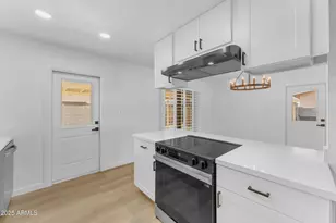 3645 W Cavalier Dr, Phoenix, AZ 85019 - Photo 16