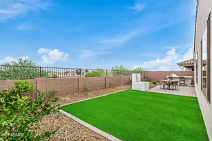 1894 W Summer Ln, San Tan Valley, AZ 85144 - Photo 6