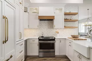 8270 N Hayden Rd, Scottsdale, AZ 85258 - Photo 1