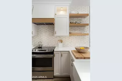 8270 N Hayden Road #2011, Scottsdale, AZ 85258 - Photo 2