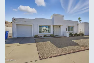 807 E Michelle Drive, Phoenix, AZ 85022 - Photo 6