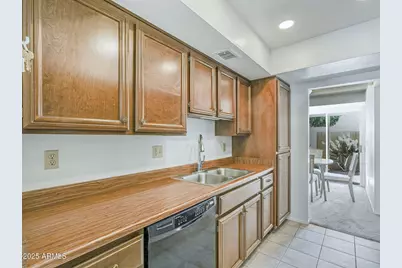 807 E Michelle Drive, Phoenix, AZ 85022 - Photo 22