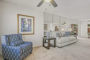 807 E Michelle Dr, Phoenix, AZ 85022 - Photo 10