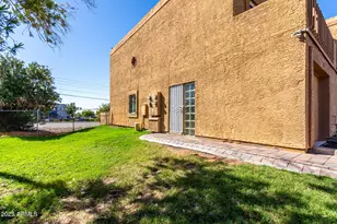 12207 N 21st Ave, Phoenix, AZ 85029 - Photo 4