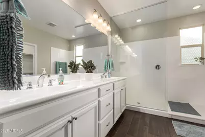 22653 N 122nd Lane, Sun City, AZ 85373 - Photo 12