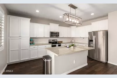 22653 N 122nd Lane, Sun City, AZ 85373 - Photo 10