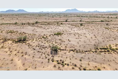 405Xx W Montebello Avenue #-, Tonopah, AZ 85354 - Photo 14