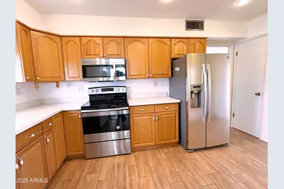 10223 W Andover Avenue, Sun City, AZ 85351 - Photo 8