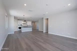 32000 N 117th Ave, Peoria, AZ 85383 - Photo 12