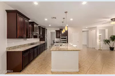 18225 W Montecito Avenue, Goodyear, AZ 85395 - Photo 6