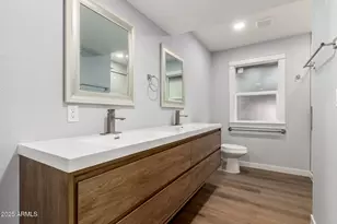 10210 W Charter Oak Dr, Sun City, AZ 85351 - Photo 14