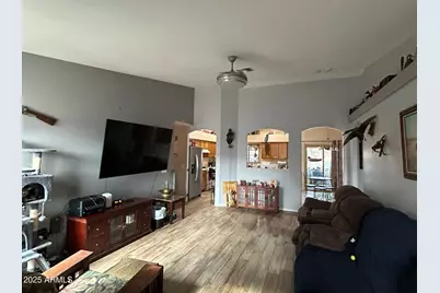 15818 S Maui Circle, Arizona City, AZ 85123 - Photo 4