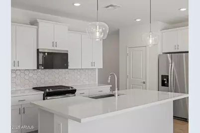 15809 W Gray Fox Trail, Surprise, AZ 85387 - Photo 4