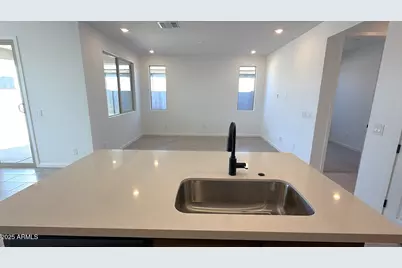 20692 N 224th Avenue, Surprise, AZ 85387 - Photo 6