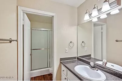 10002 N 7th Street #B1, Phoenix, AZ 85020 - Photo 6
