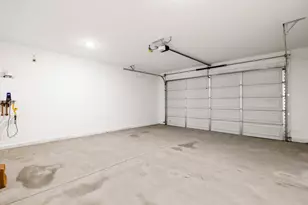 16029 W Bronco Trl, Surprise, AZ 85387 - Photo 32