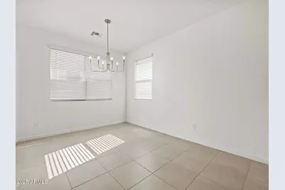 25177 N 160th Avenue, Surprise, AZ 85387 - Photo 8