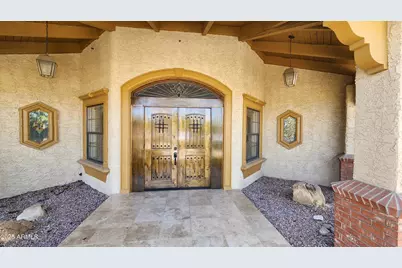 719 E Cottonwood Lane, Casa Grande, AZ 85122 - Photo 2