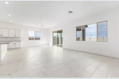 22232 W Tonopah Drive, Surprise, AZ 85387 - Photo 10