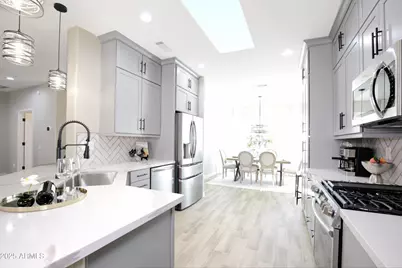 16464 W Una Noche Court, Surprise, AZ 85374 - Photo 10