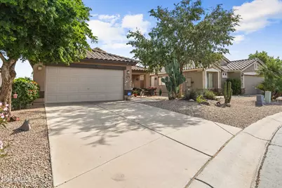 30393 N Coral Bean Drive, San Tan Valley, AZ 85143 - Photo 2