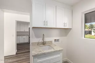 2231 N 38th Way, Phoenix, AZ 85008 - Photo 14