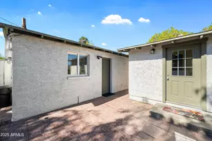 2647 E Whitton Ave, Phoenix, AZ 85016 - Photo 10