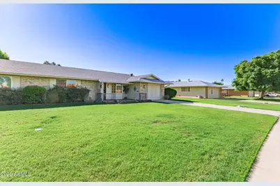 9805 W Burns Drive, Sun City, AZ 85351 - Photo 4